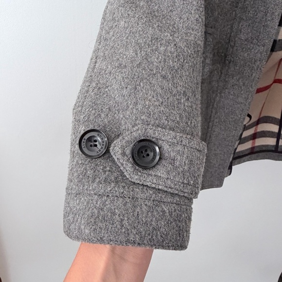 BURBERRY BRIT | Gray Wool Duffle Coat Fitted Toggle Closures Size US 6 - Picture 7 of 12